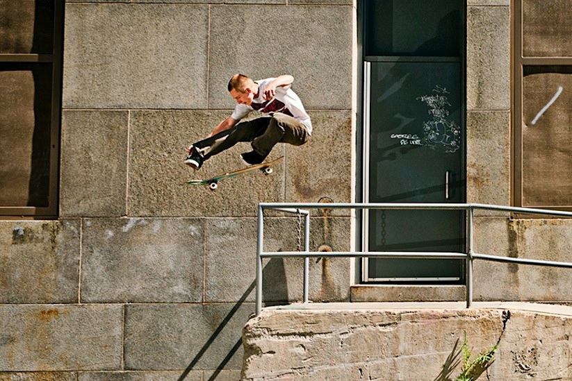 Skateborading_Brandon_Westgates_in_Zoo_England_2014_06