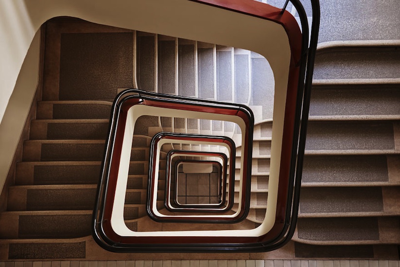 Time_Maschine_Spiral_Staircases_of_Budapest_by_Balint_Alovits_2017_05