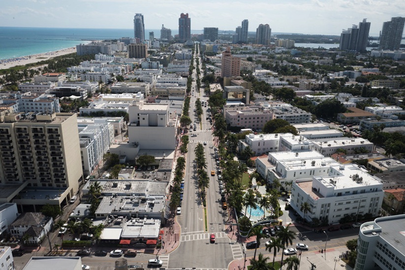 Running_Patterns_Flying_Over_Miami_with_Photographer_Van_Styles_2017_01