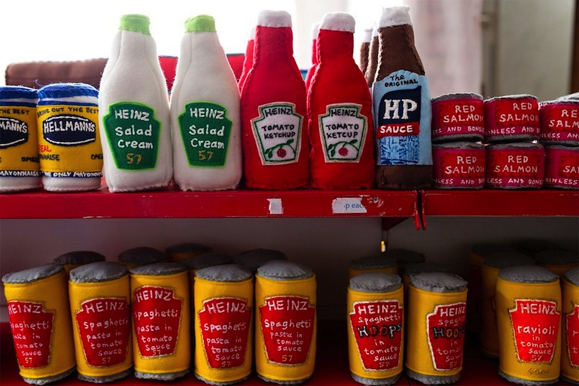 Artist_Lucy_Sparrow_Fills_Corner_Shop_with_4000_Hand_Stitched_Felt_Products_2014_07