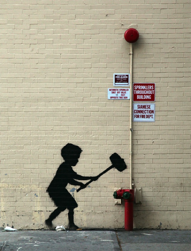 Banksy_in_than_out_NY_20_01