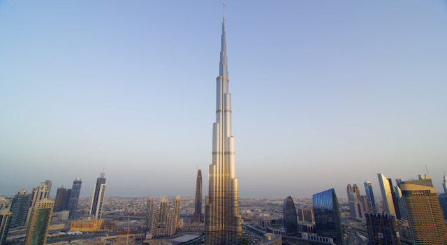 Burj_Khalifa_BASE_Jump_02