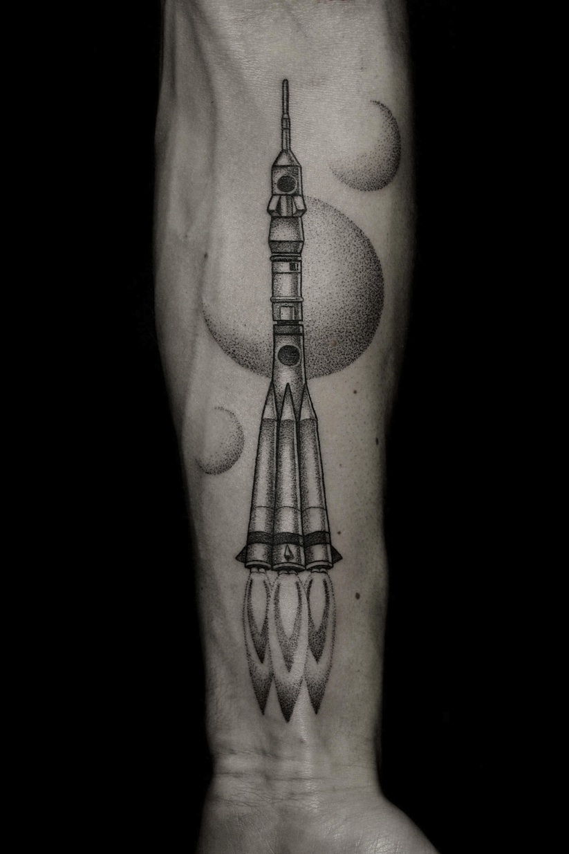 Classy_Dotwork_Tattoo_Art_By_Ilya_Brezinski_2014_07