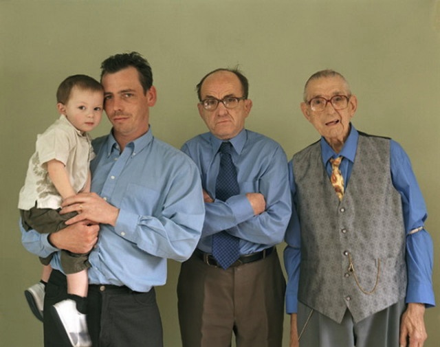 Families_with_5_Generations_in_1_Photo_by_Julian_Germain_2014_06