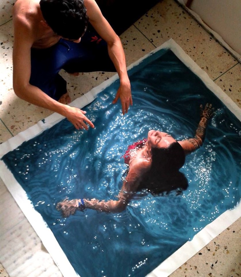 Hyperrealistic_Oil_Paintings_Of_People_Swimming_by_Gustavo_Silva_Nunez_2014_01