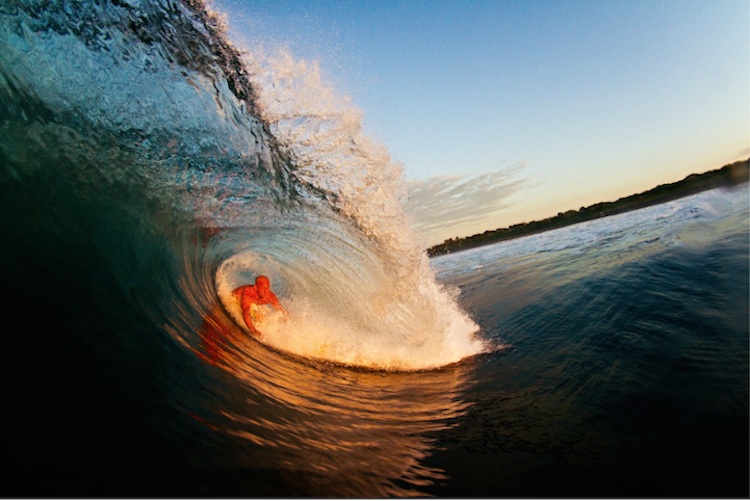 The_Thrill_Of_Surfing_Captured_In_Breathtaking_Photos_by_Ryan_Struck_2014_08