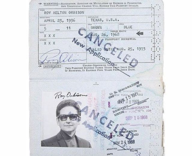 Vintage_passports_06