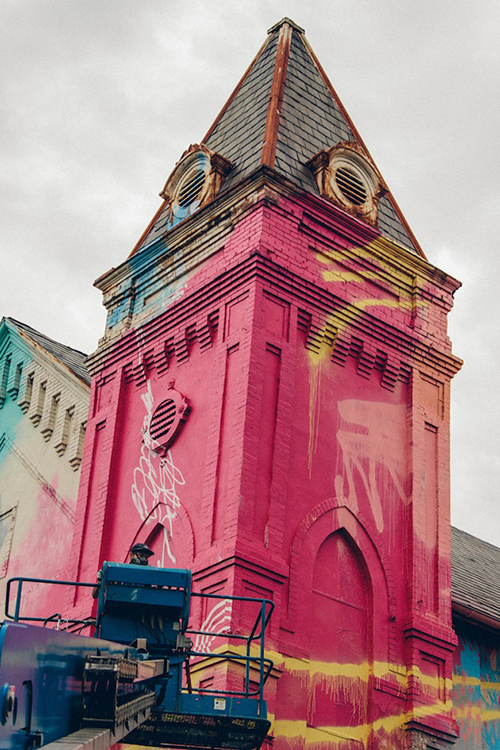 Washington-D.C.-Graffiti-Covered-Church-by-Hense-6