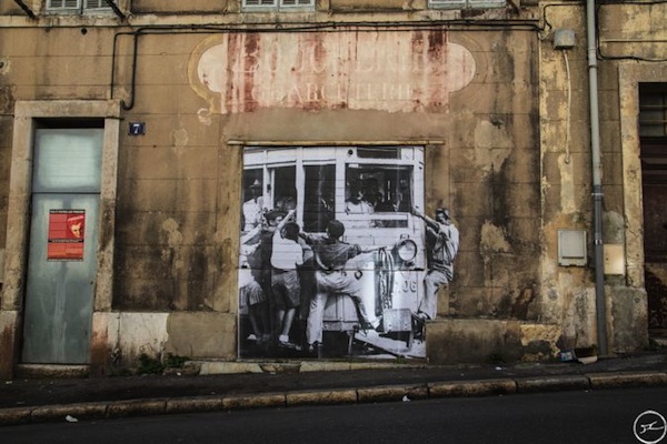 jr-unframed-marseille_07