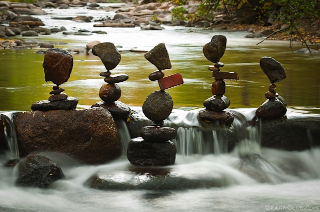 michael_grab_stones_12