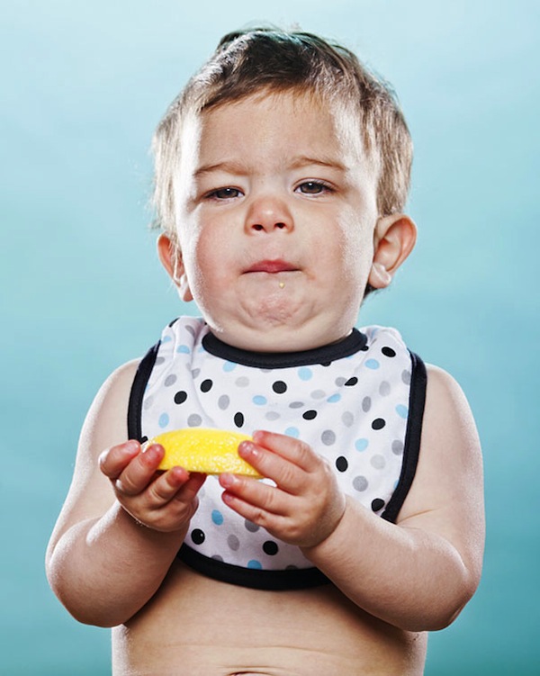 toddlers-tasting-lemon-1st-time_10