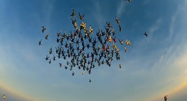 vertical_skydiving_worldrecord_03